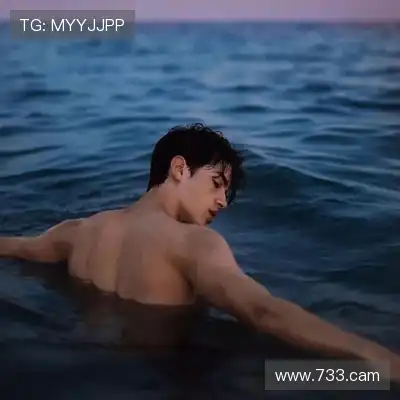 翁纳伶